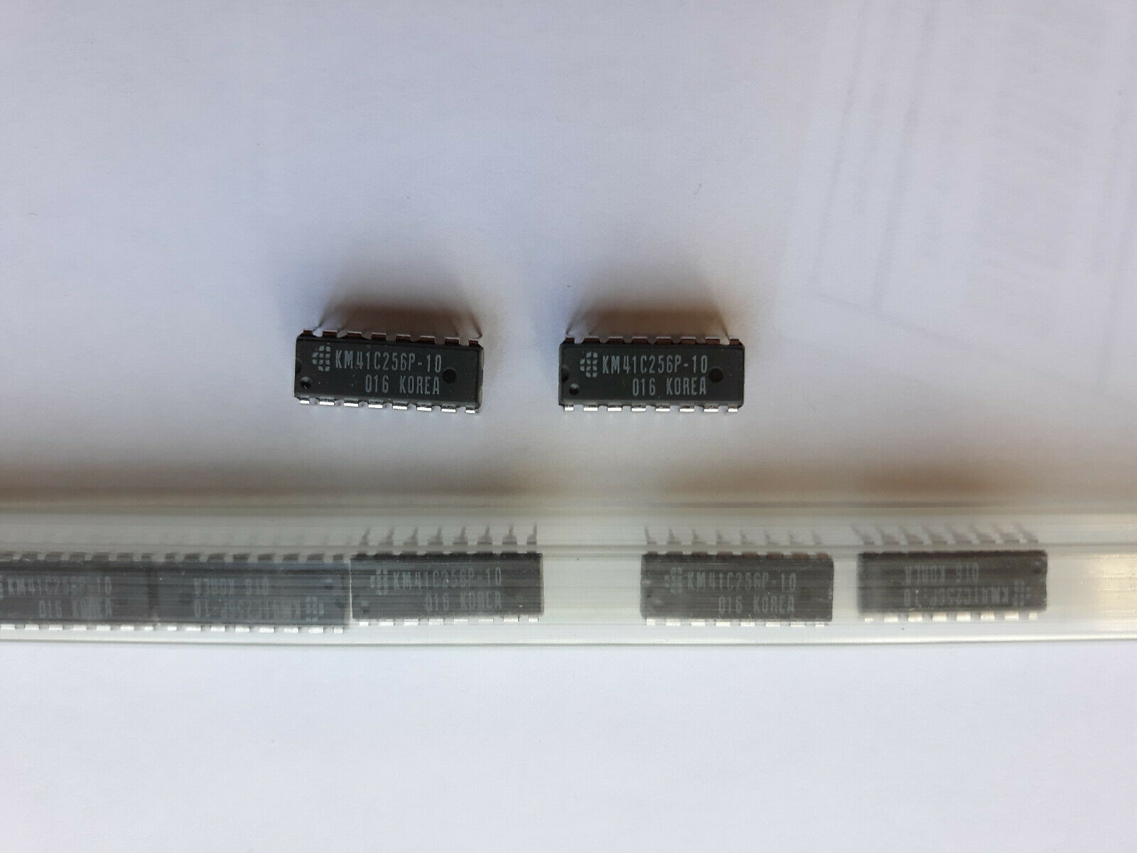 16 pcs CMOS DRAM Samsung KM41C256P-10 41C256 256Kx1 16-Pin Dip Lot of 16 NOS