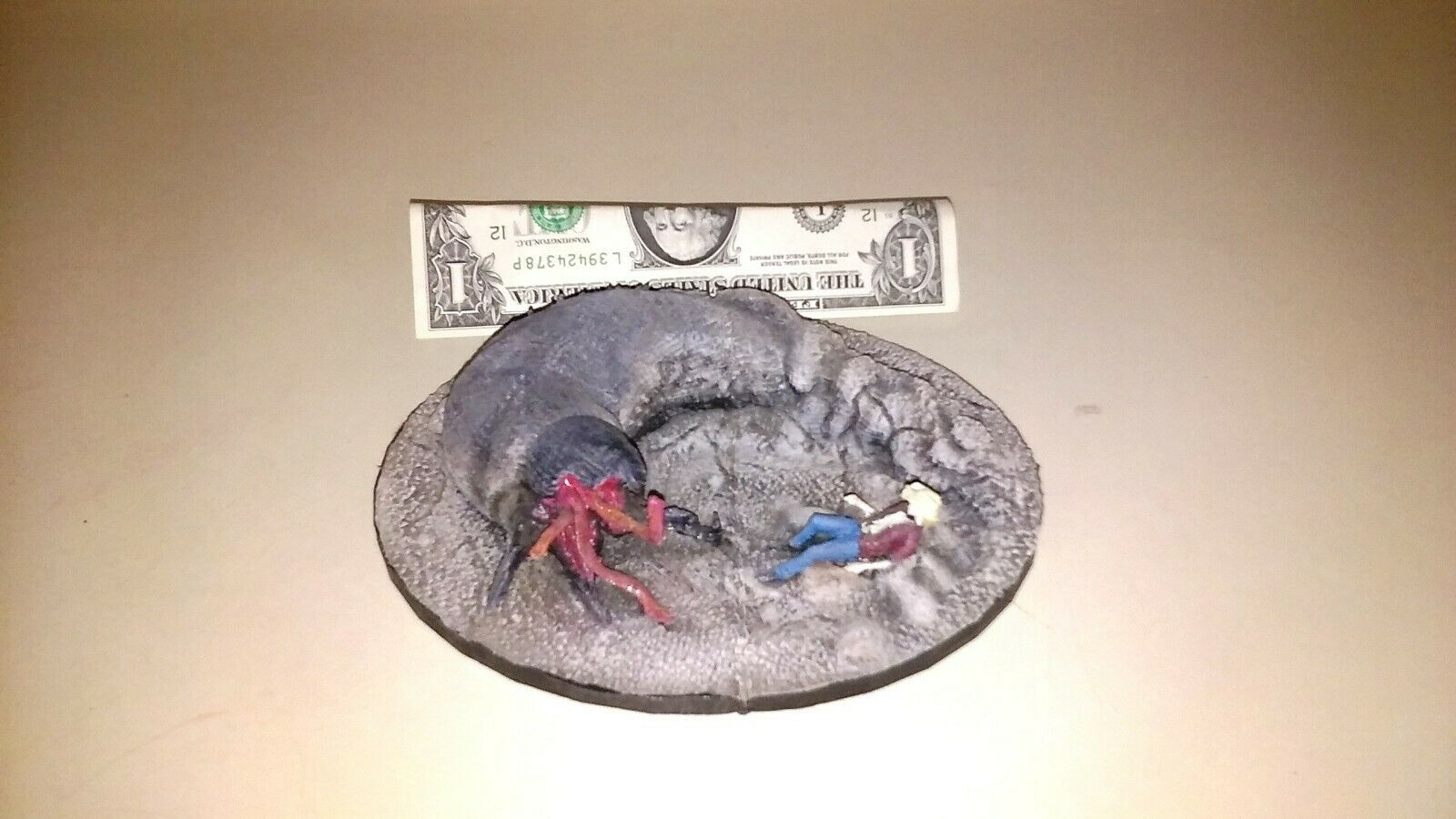 Screen used  FISH TANK GRABOID DIORAMA. TREMORS/KEVIN BACON 2018 TV PILOT. WOW