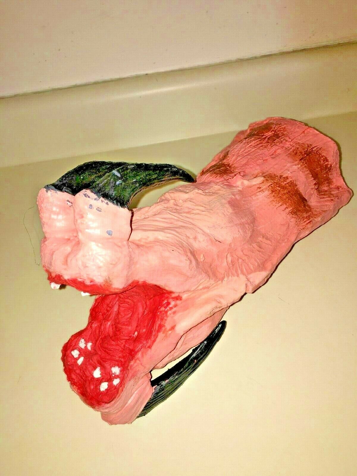 Screen used GRABOID HAND PUPPET from the TREMORS/KEVIN BACON 2018 TV PILOT.