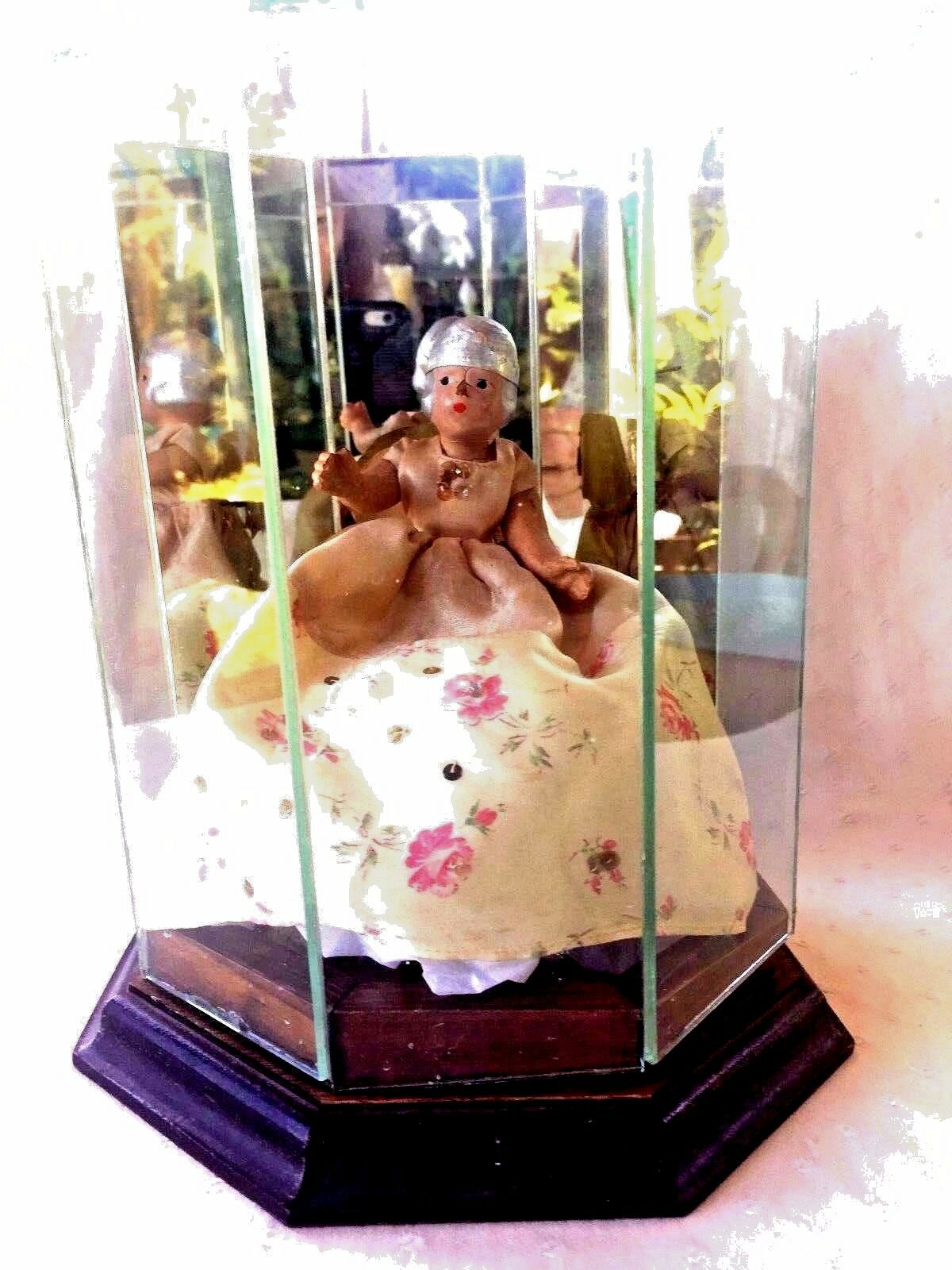 SMALL MIRRORED DISPLAY CASE