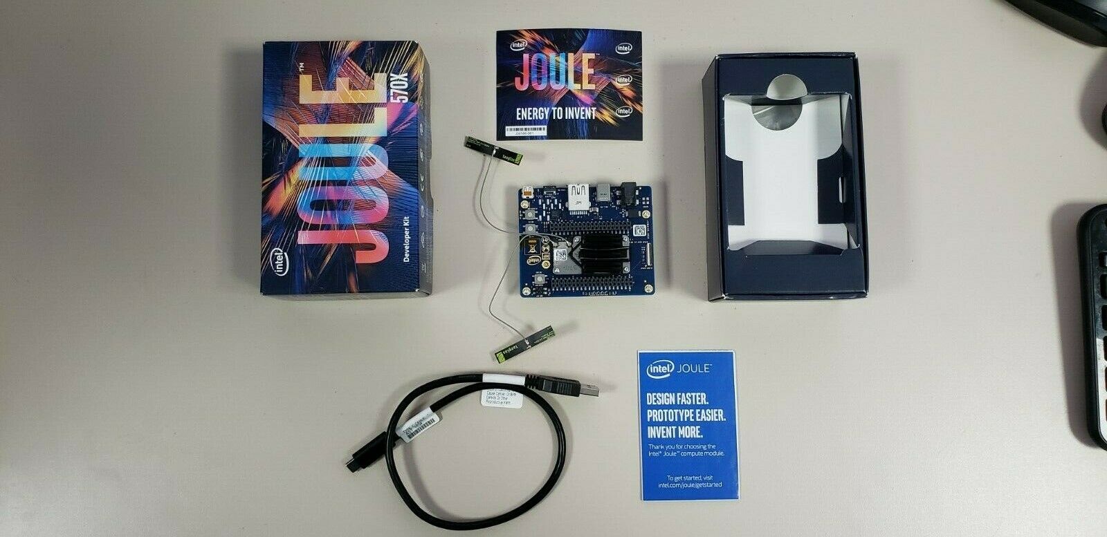 Intel Joule 570X Deveopment Kit